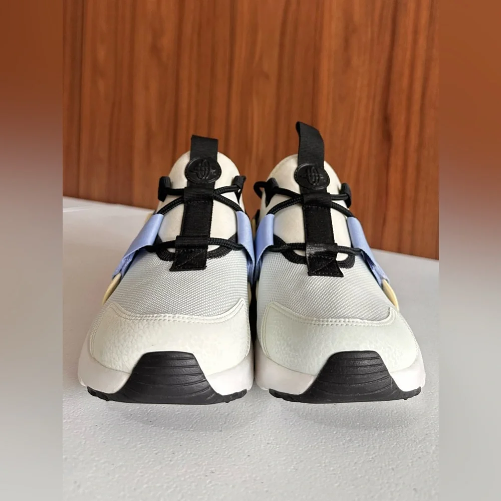 Nike Air Huarache City Low Size 7 - Picture 3 of 15